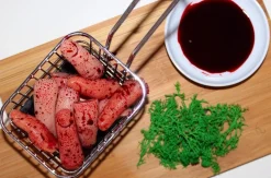 ForensicFX Studios Finger Chips With Blood Sauce And Moss Salad Prop Best Sale